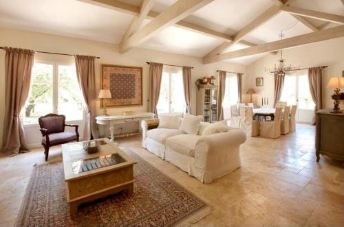 Élégance et simplicité au cœur des vignes — hotel in Visan