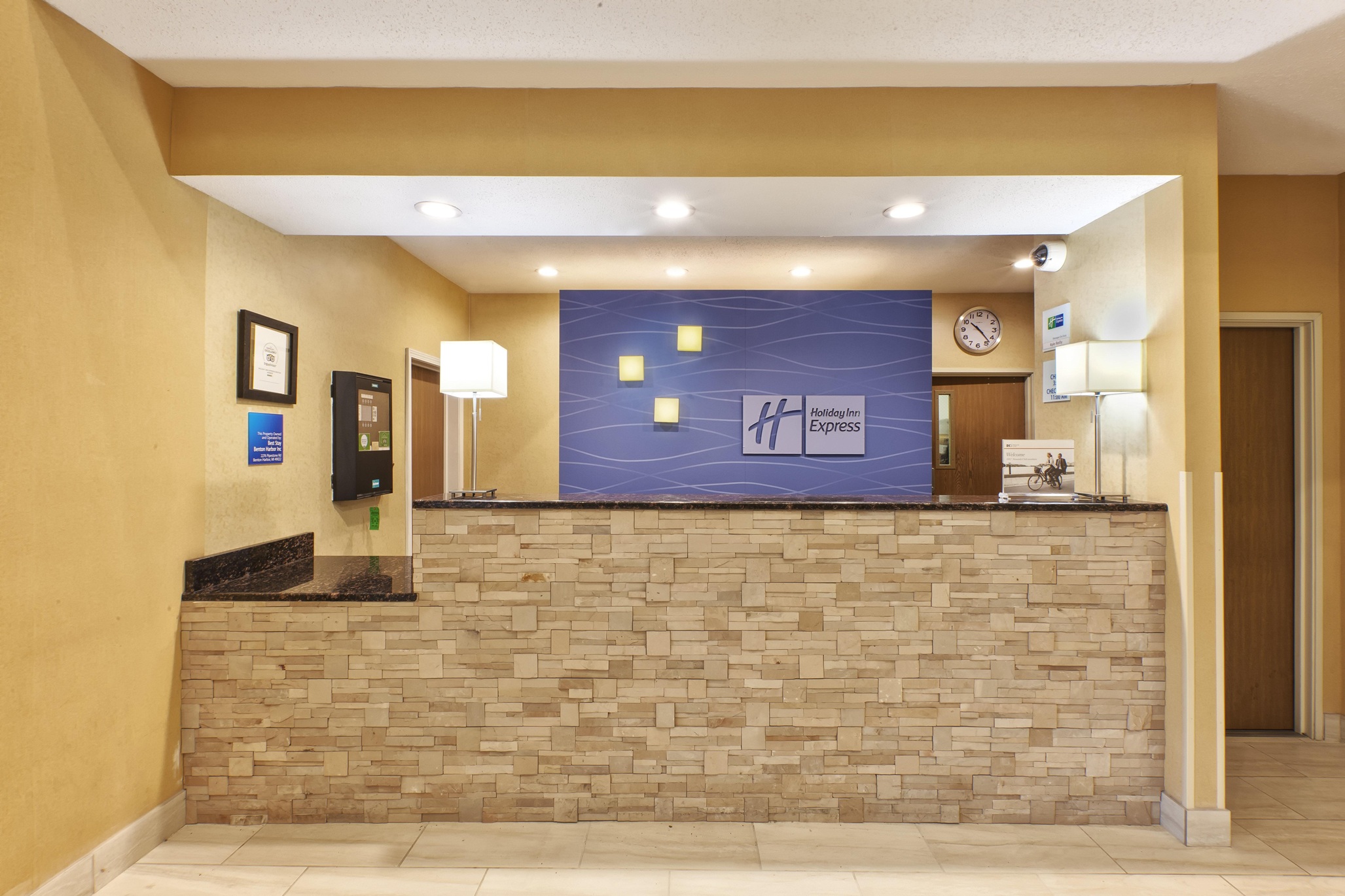 Country Inn & Suites by Radisson Benton Harbor St. Joseph MI - photo 26