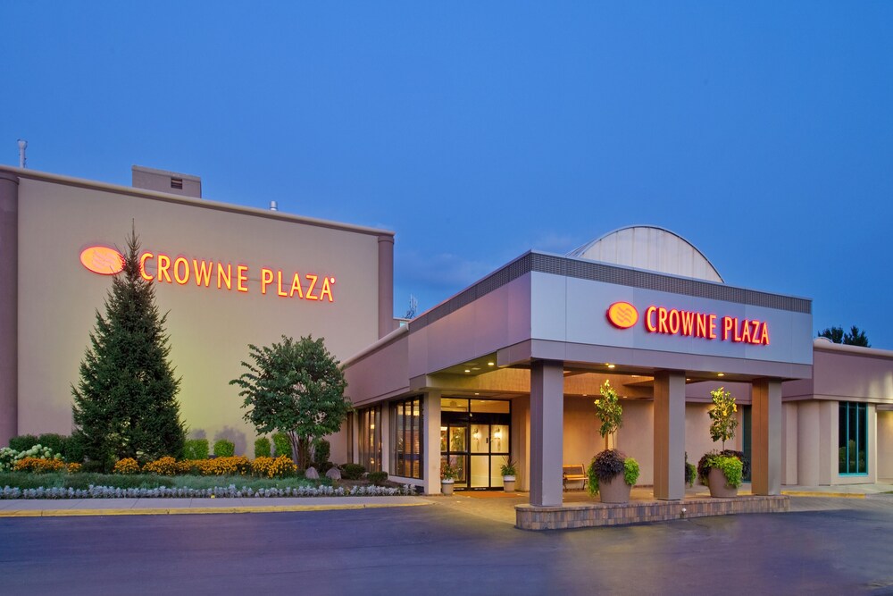 Crowne Plaza Chicago Northbrook — hotel in Northbrook