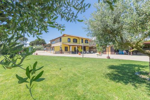 La casa di Lola — 4-Star Luxury Hotel in Monterosi, Italy
