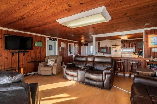 Heather Leigh by Oak Island Accommodations - photo 50