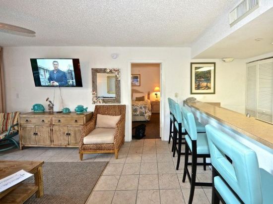 Sunrise Suites Resorts Key West - photo 27