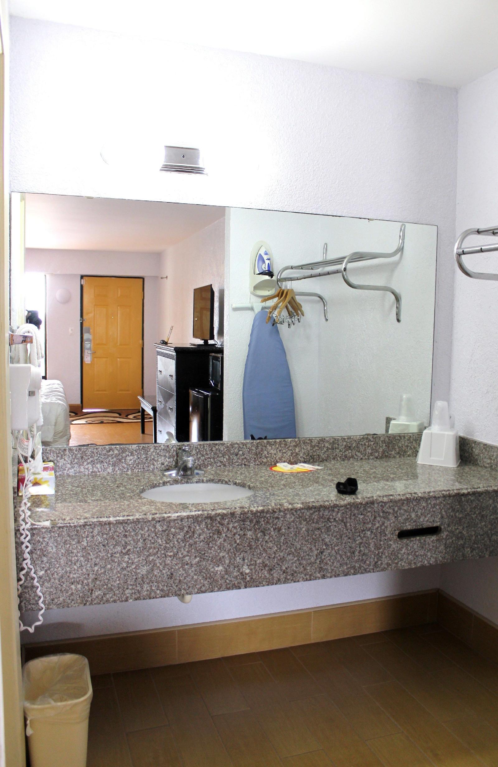 Fairway Inn - photo 9