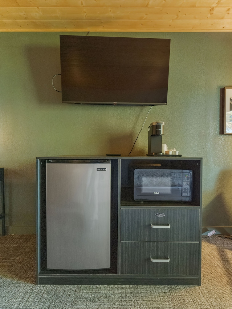 Tremont Lodge & Resort - photo 80