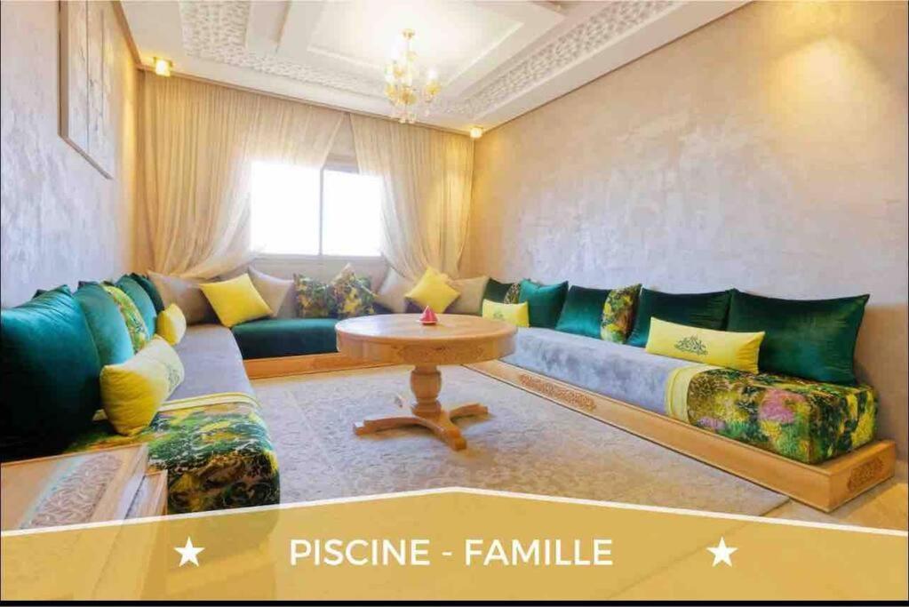 Residence Des Lilas Dar Salam Chez Madame Assyl Residence Avec 3 Piscines — 4-Star Luxury Hotel in Marrakesh, Morocco