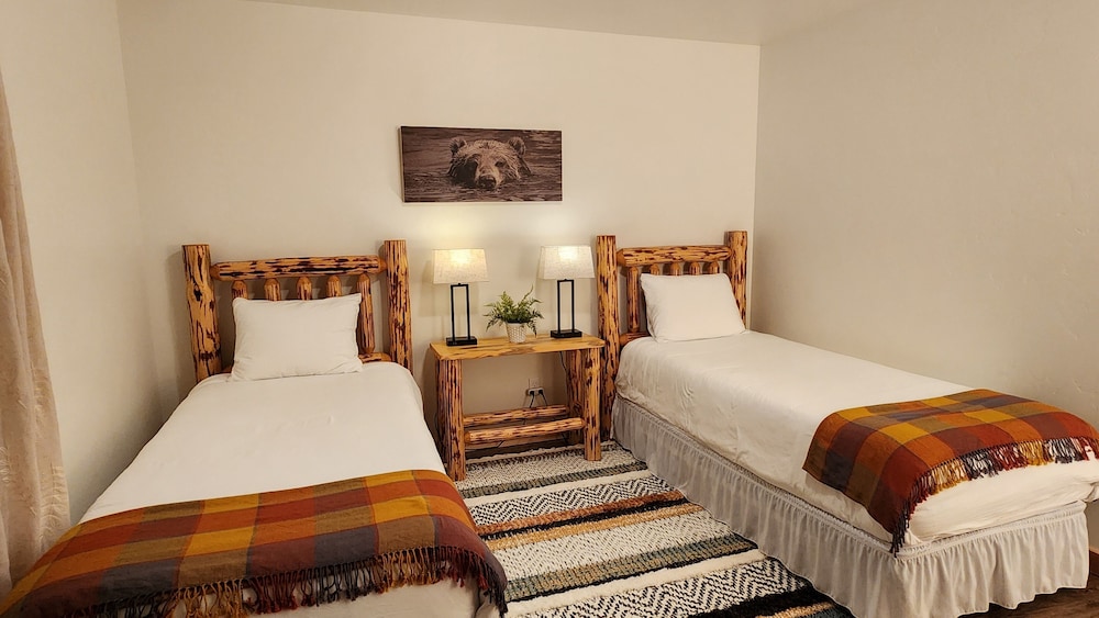 Beargrass Lodging and RV Resort - photo 30