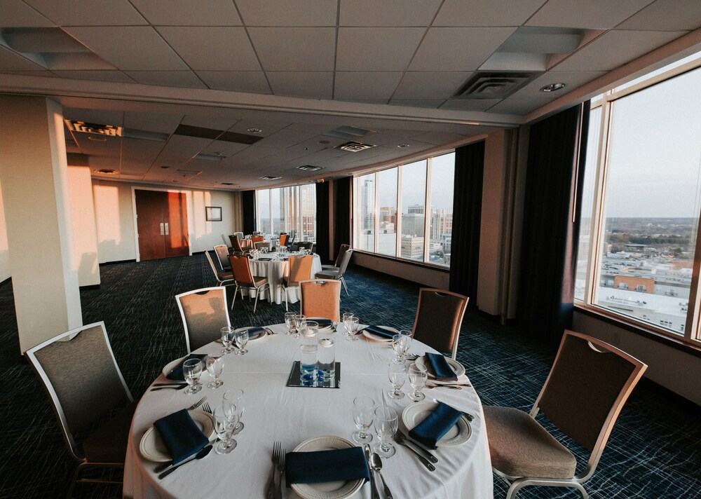 Holiday Inn Raleigh Downtown - photo 38
