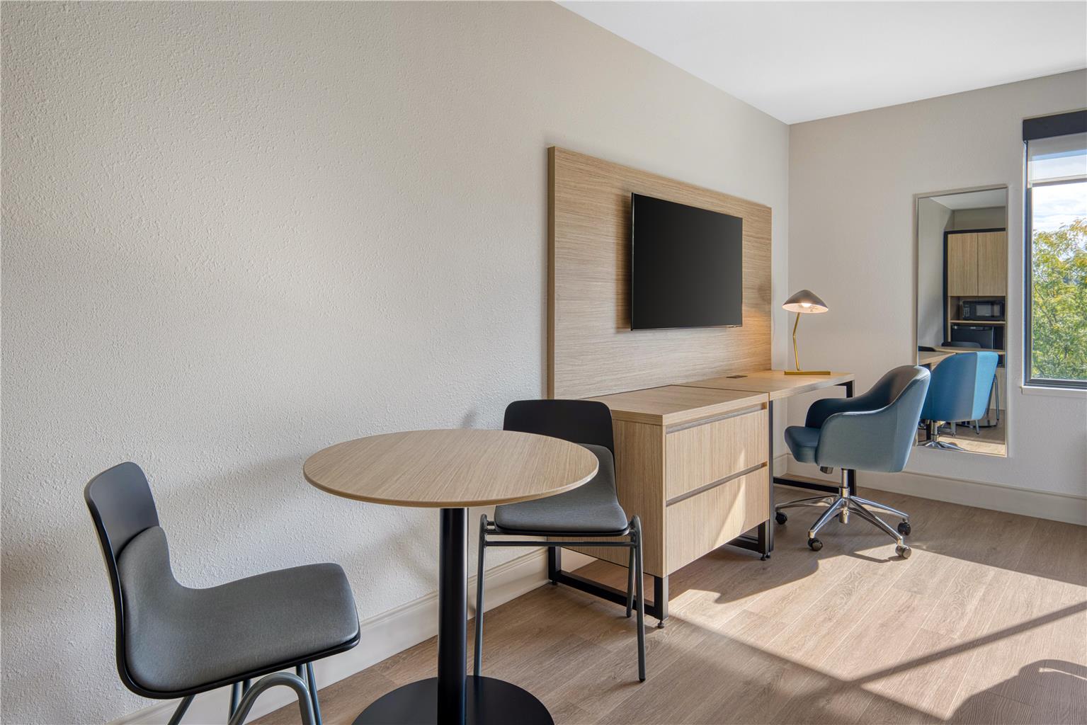 Best Western Byron Center - photo 17