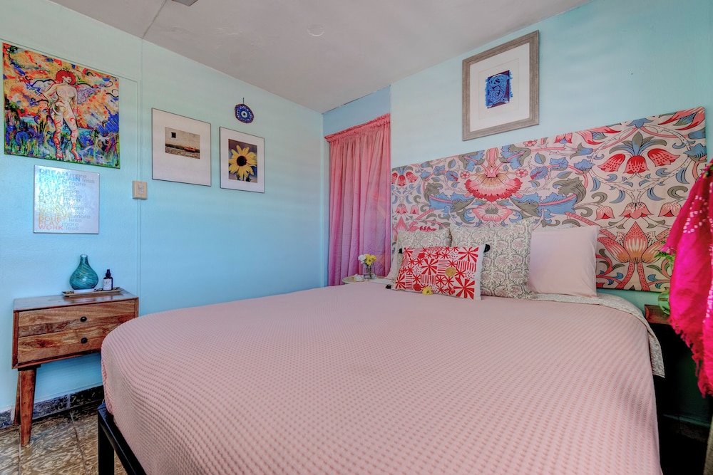 LoveSoulBeautiful - carbon neutral hotel in Luquillo