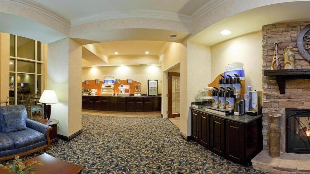 Holiday Inn Express Hotel & Suites Frankfort by IHG - photo 22