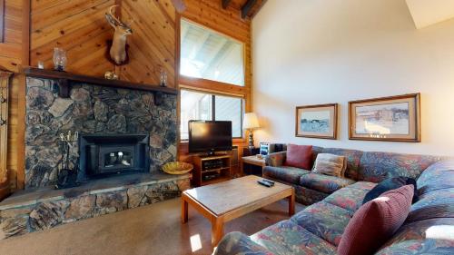 Mammoth Reservations — 4-Star Luxury Hotel in Mammoth Lakes, United States