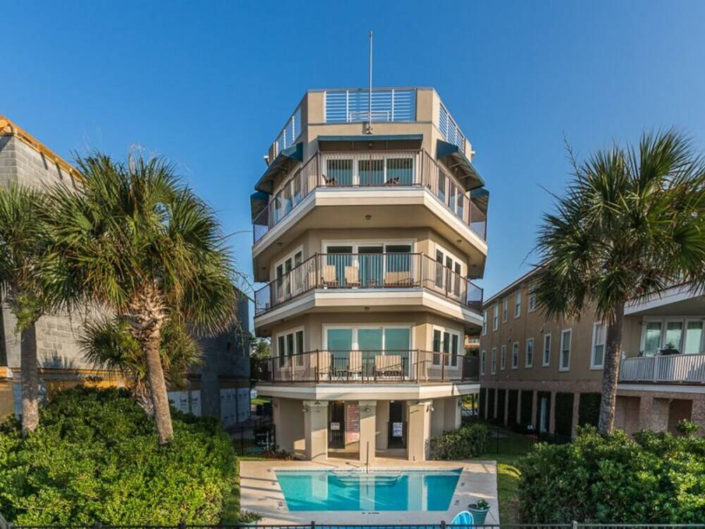 Shiphouse 1 first Floor by Hodnett Cooper in Saint Simons Island, United States