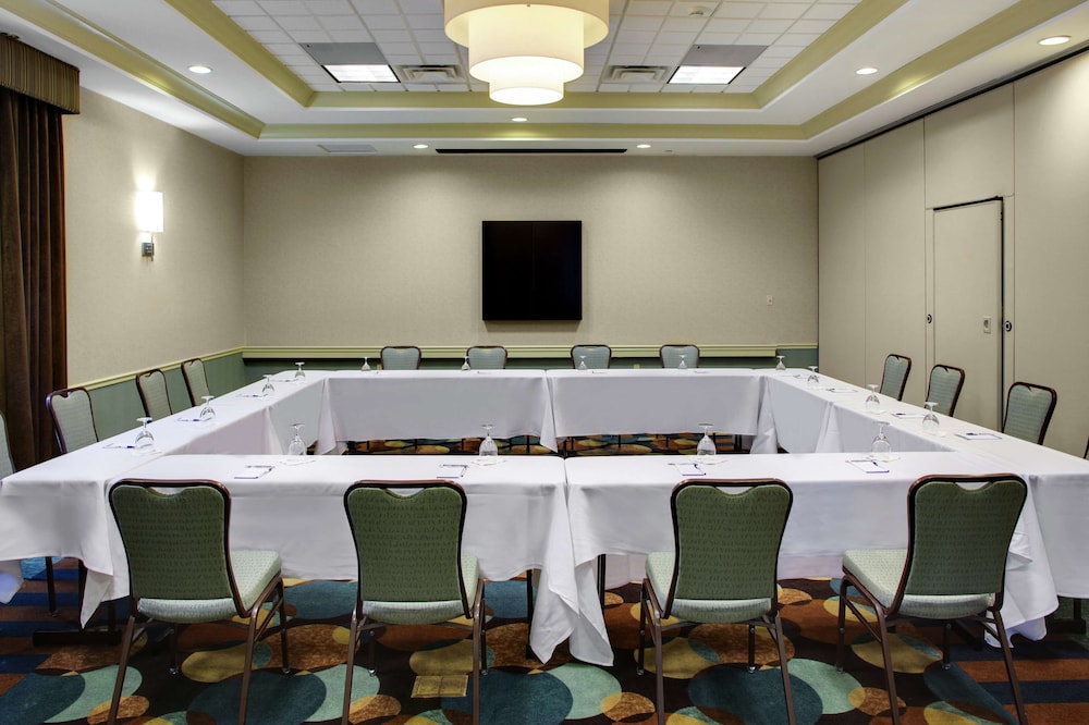 Hilton Garden Inn Richmond Airport - photo 29