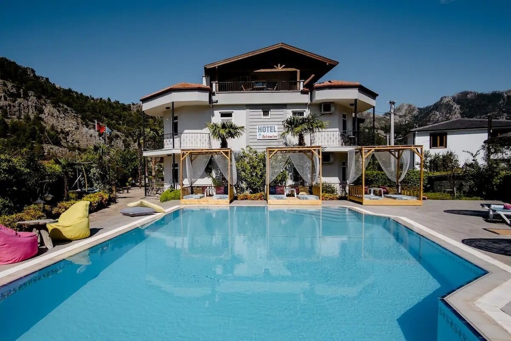 Bybassios Hotel — Marmaris