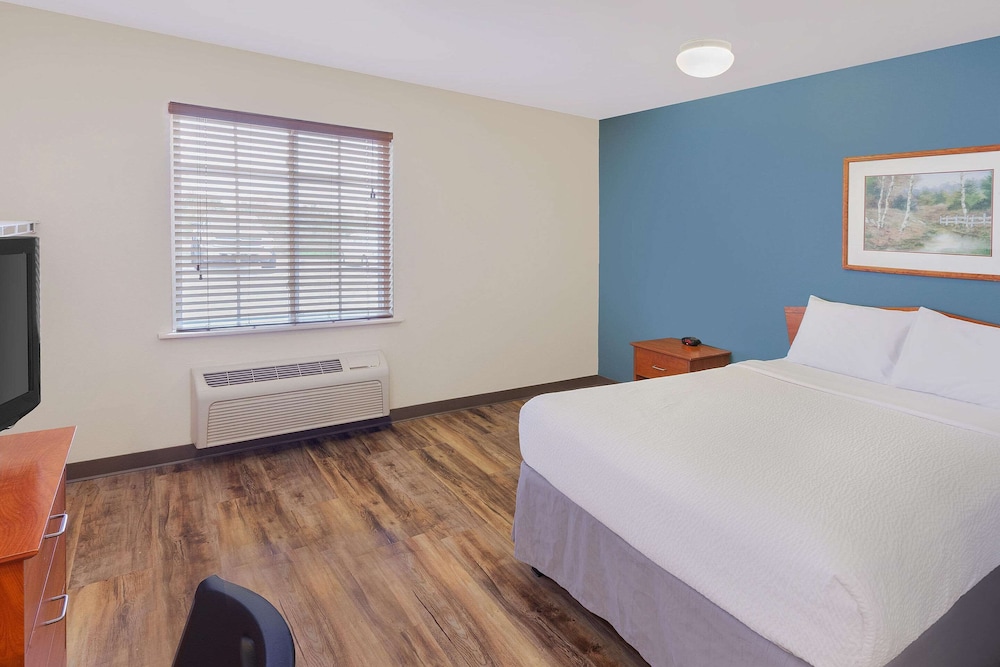 WoodSpring Suites Ankeny Des Moines - photo 12