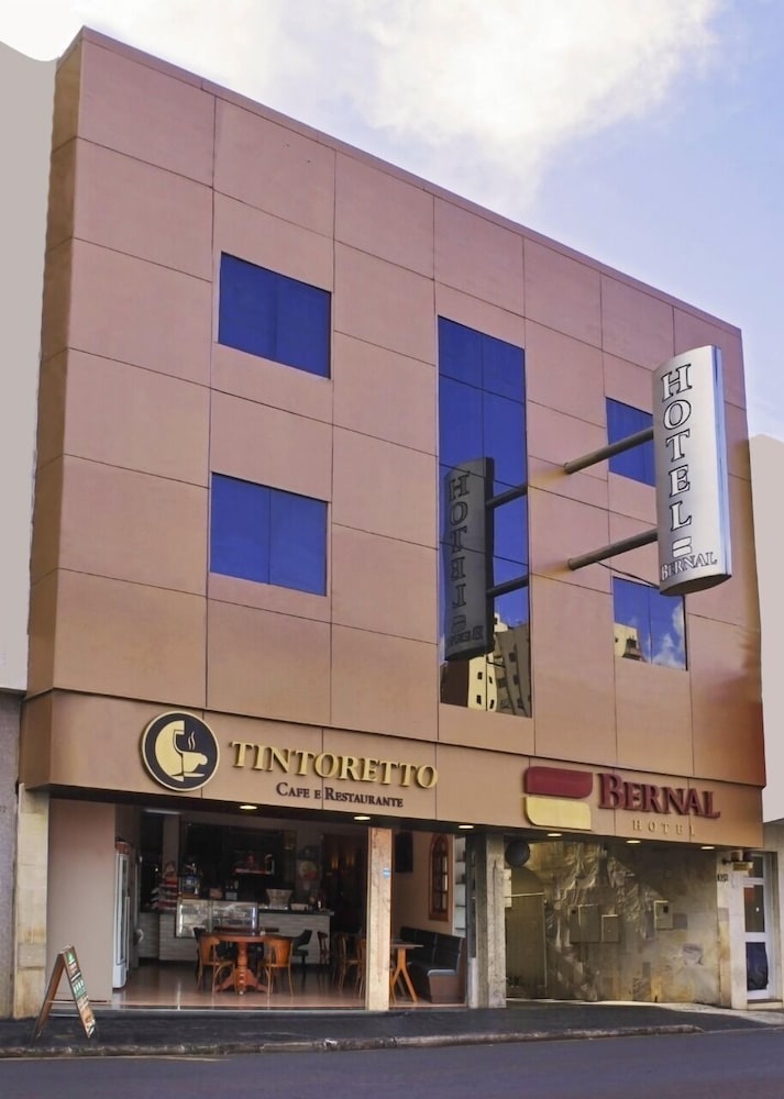 Hotel Bernal - carbon neutral hotel in Ituiutaba