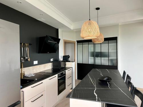 Le Petit Prince Standing & Vue Mer in Boulogne-Sur-Mer, France