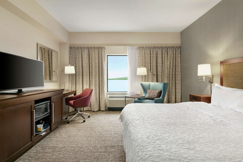 Hampton Inn Penn Yan - photo 12