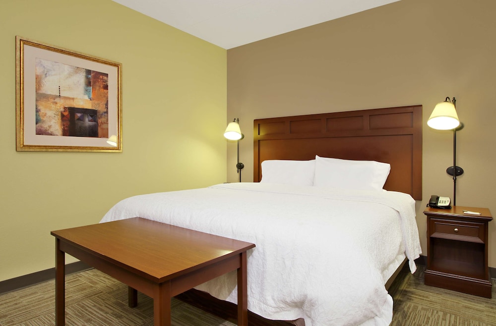 Hampton Inn & Suites Madisonville - photo 20