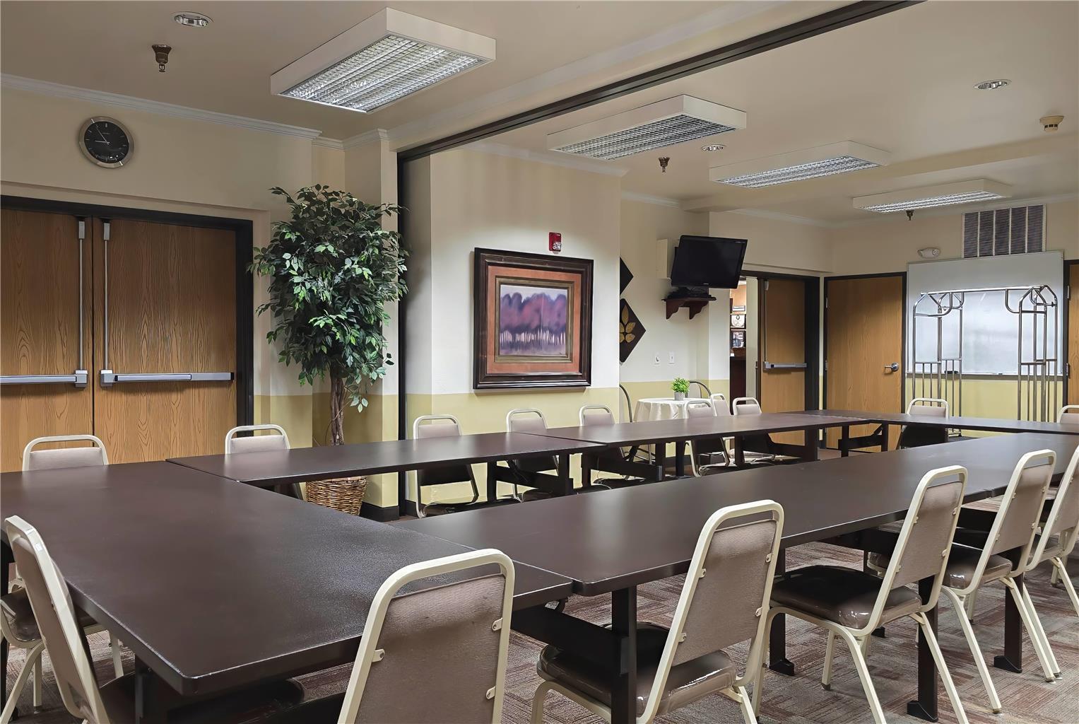 Super 8 by Wyndham Grangeville - photo 143