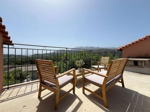 Vrysses Lodge Michael Stelianos — 4-Star Luxury Hotel in Vryses, Greece