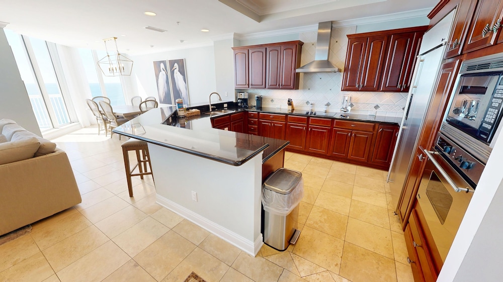 Silver Beach Towers 1905E is a Gulf Front 3 BR Penthouse Free Beach Service by RedAwning - photo 14