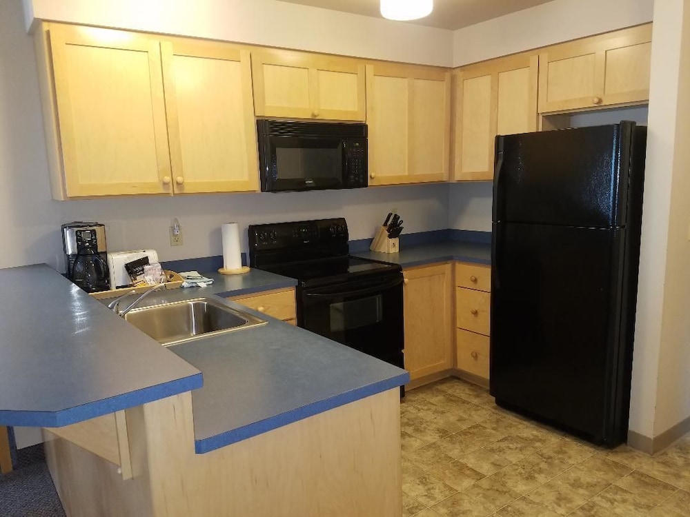 Sea Breeze Court - photo 9