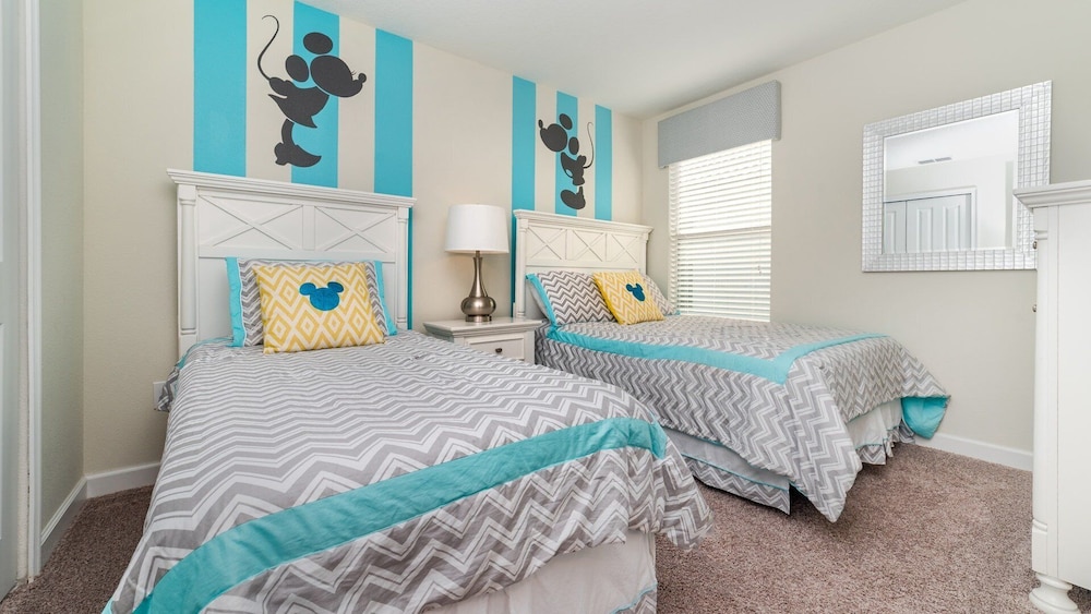 4742 Sleepy Hollow Drive - photo 11