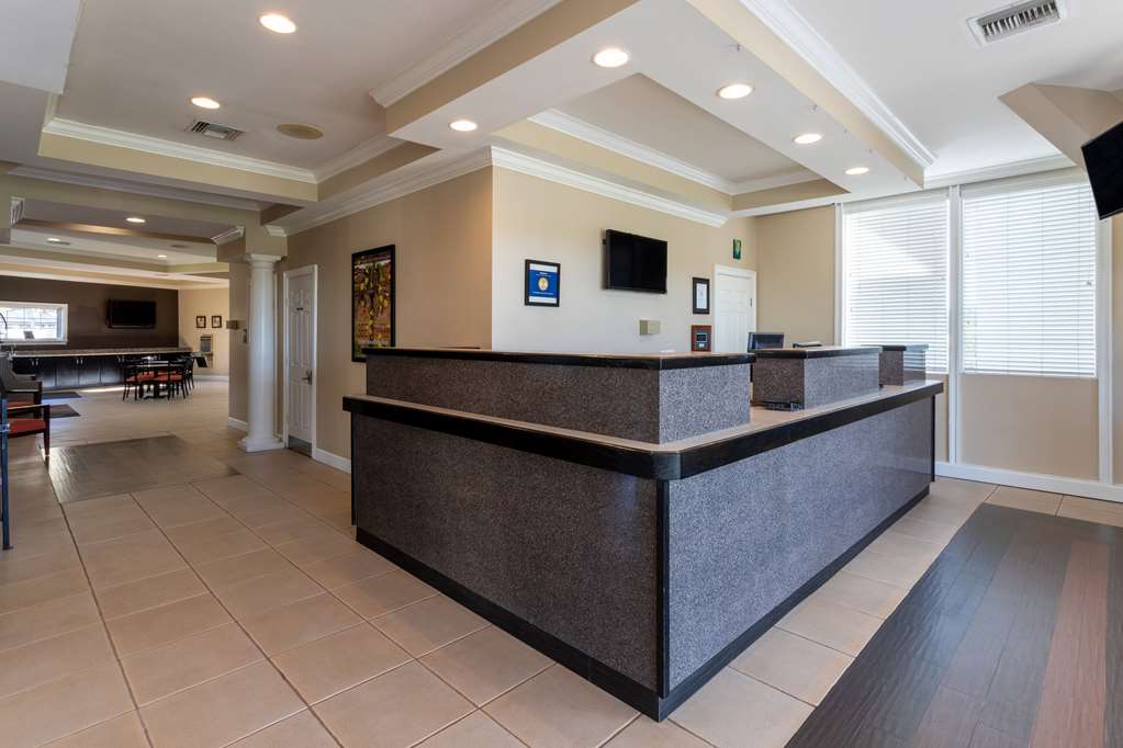 Travelodge by Wyndham Lakeland - photo 7