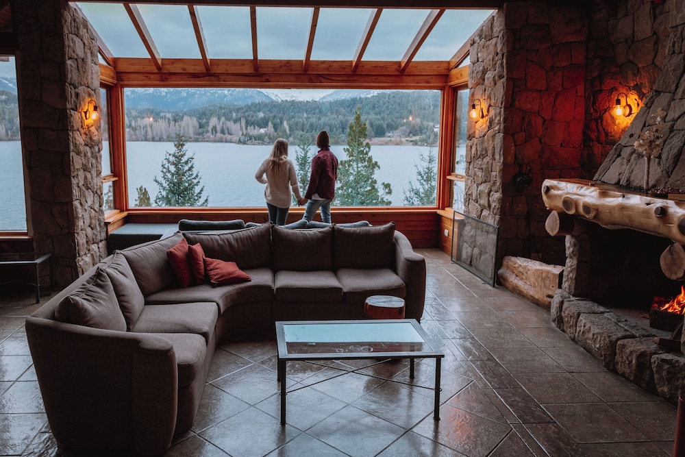 Peninsula Petit Hotel - last minute hotel in San Carlos De Bariloche