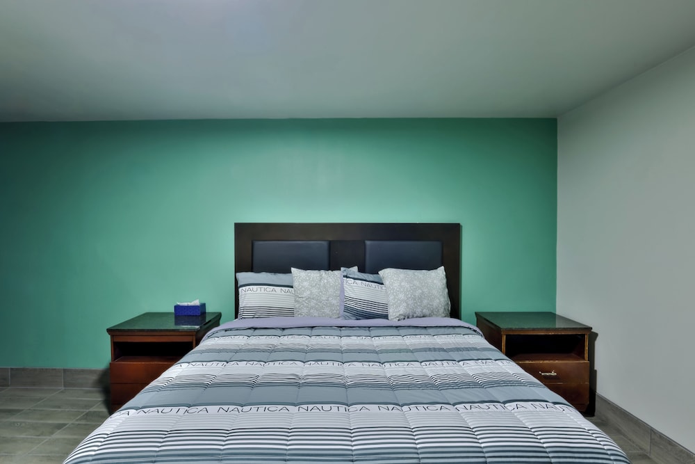 El Tejas Motel - photo 10