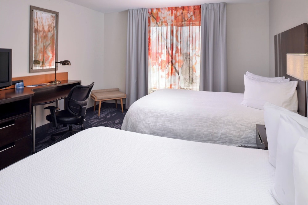 Fairfield Inn & Suites Cedar Rapids - photo 19