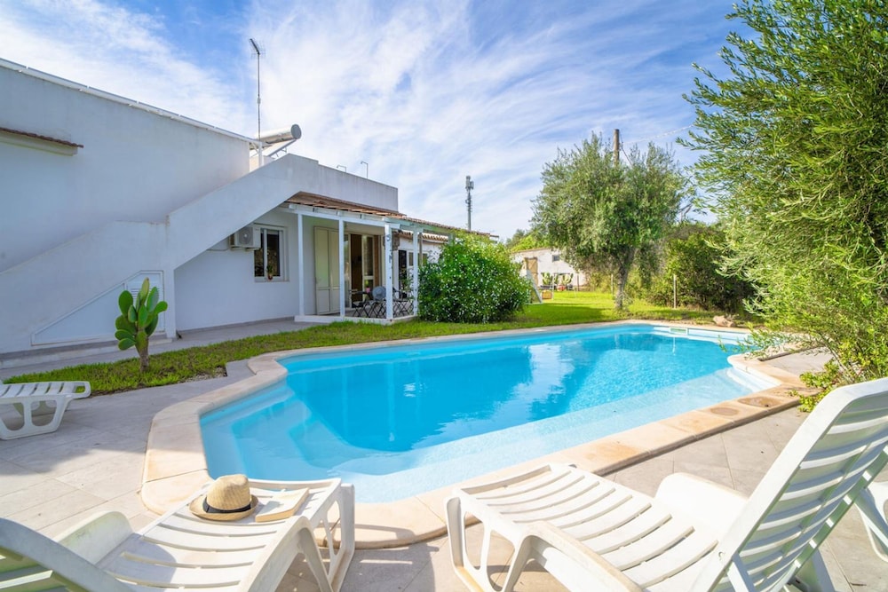 Villa Malamuri — 4-Star Luxury Hotel in Santa Croce Camerina, Italy
