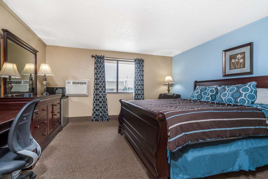 Super 8 by Wyndham Bismarck - photo 14