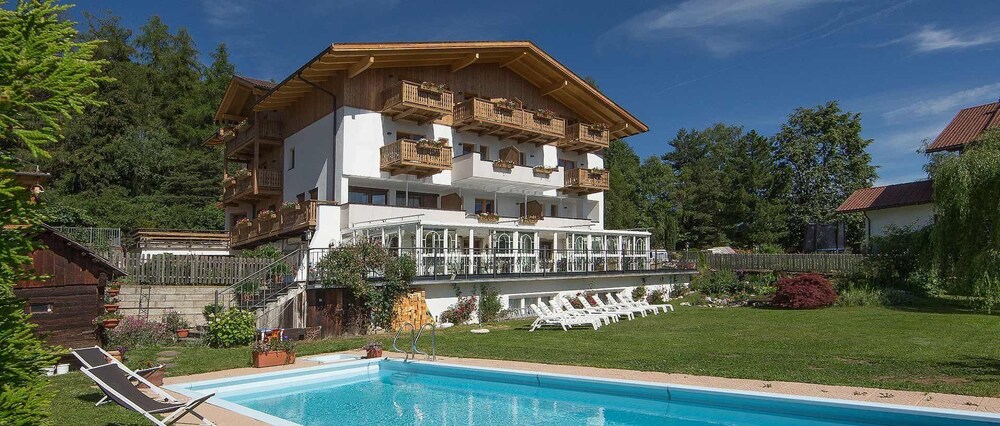Naturhotel Edelweiss — hotel in Terento