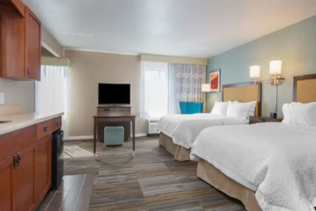 Hampton Inn & Suites Los Alamos White Rock - photo 7