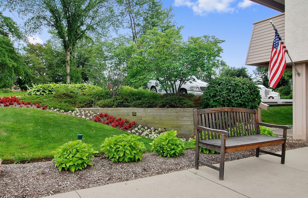 Red Roof Inn Cleveland Mentor Willoughby - photo 27
