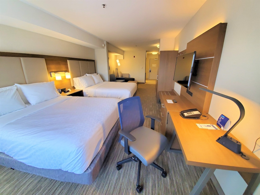 Holiday Inn Express & Suites Seattle North Lynnwood by IHG - photo 4