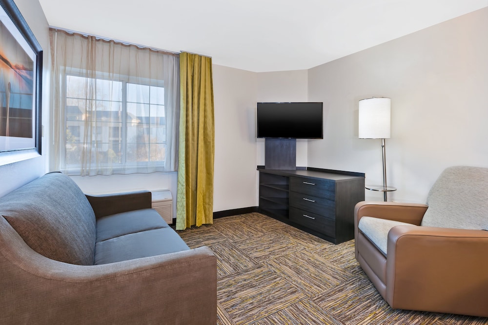 Candlewood Suites Huntersville by IHG - photo 7