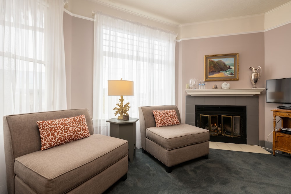 Nantucket Whale Inn - photo 27