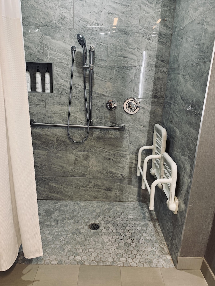 SpringHill Suites by Marriott Slidell - photo 24