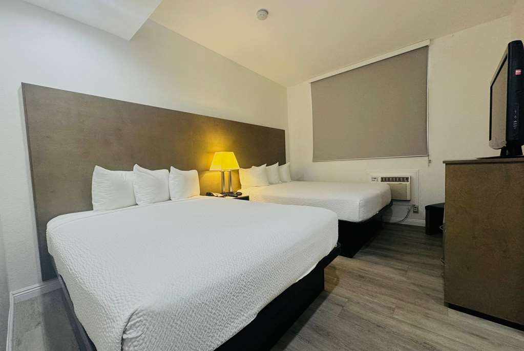 Ramada by Wyndham San Diego Airport - photo 38