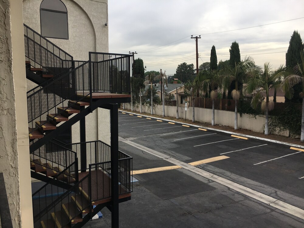 Motel6 Artesia CA - photo 64