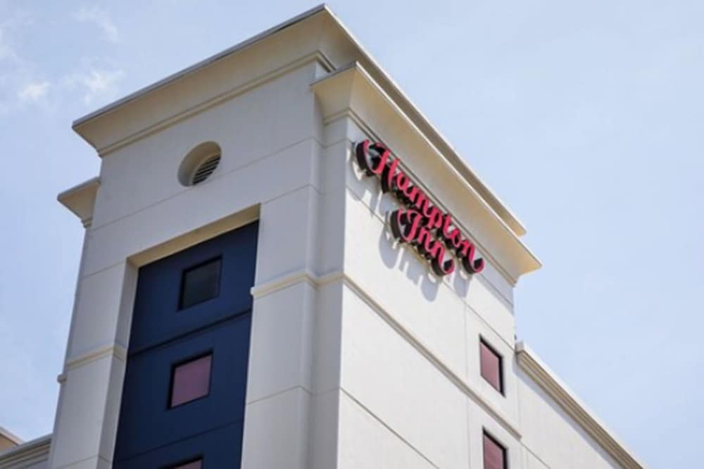 Hampton Inn Virginia Beach Oceanfront North - photo 84