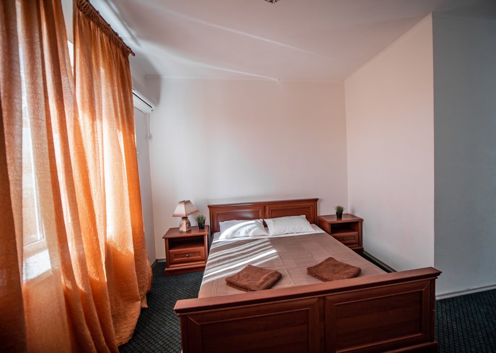 Elit Hotel - carbon neutral hotel in Unknown City