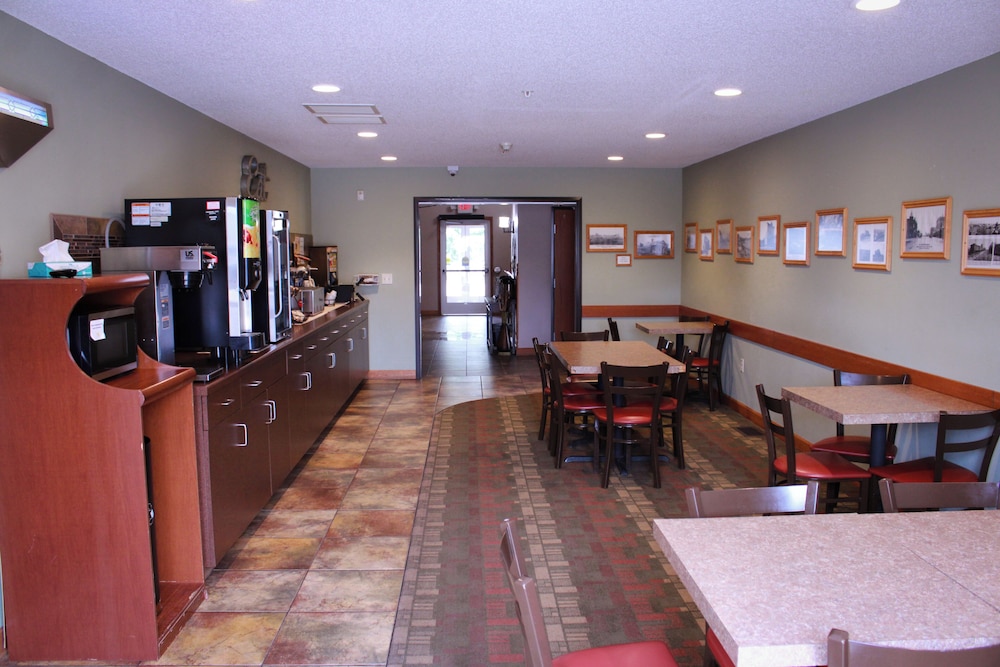 Canby Inn And Suites - photo 29