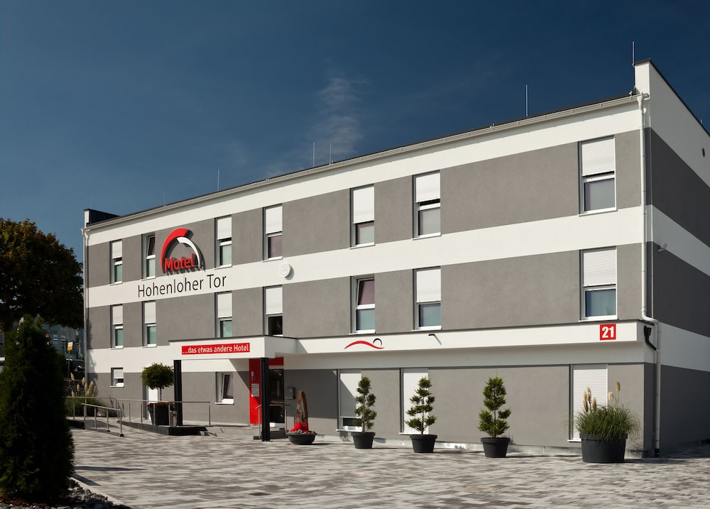 Changing - carbon neutral hotel in Maoming
