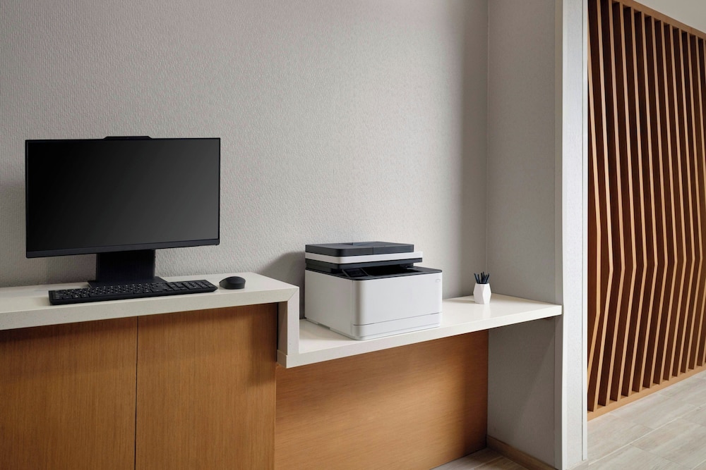 Springhill Suites By Marriott Troy Dayton - photo 19
