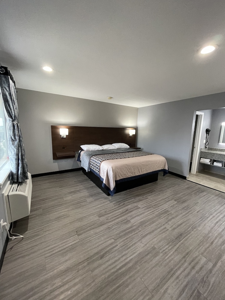 Ridge Motel - photo 19