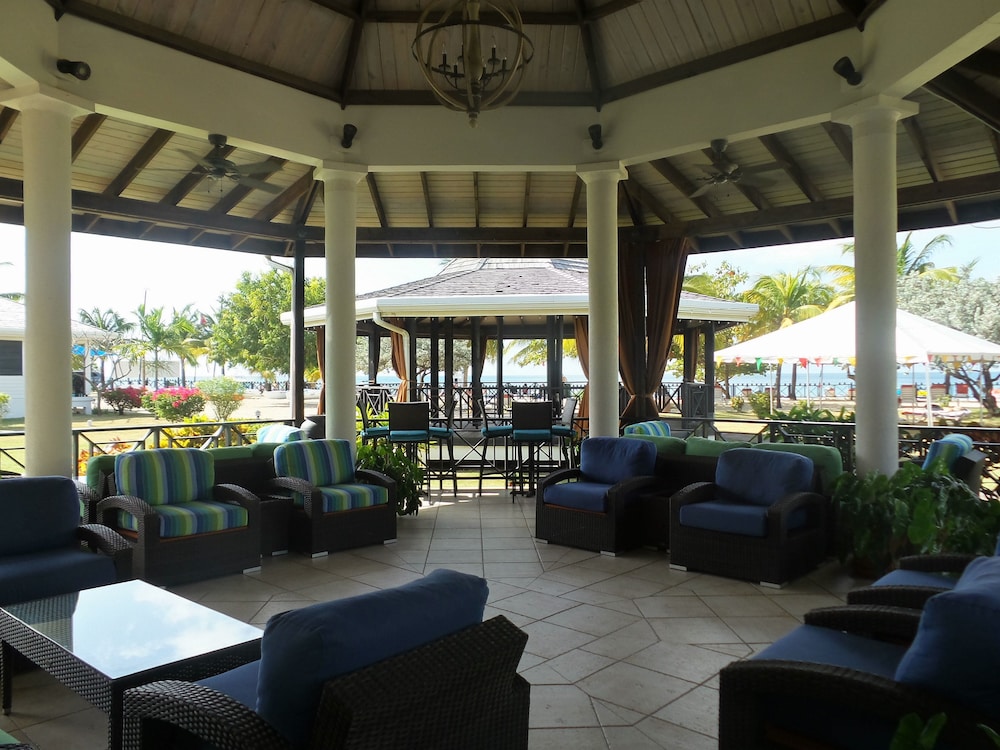 Coyaba Beach Resort — Saint George's — photo 3